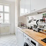Apartamento Zwei Charmante Mit Wohnbereich In Zentraler Berliner