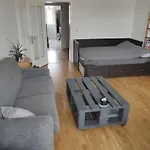Zwei Charmante Mit Wohnbereich In Zentraler Berliner Apartment