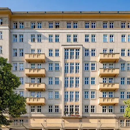 Zwei Charmante Mit Wohnbereich In Zentraler Berliner *