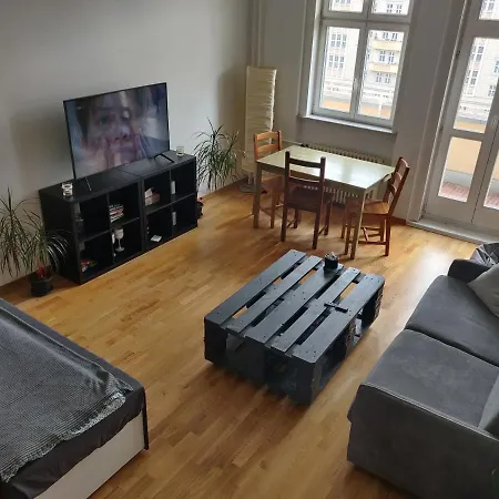 Apartment Zwei Charmante Mit Wohnbereich In Zentraler Berliner *