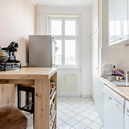 Zwei Charmante Mit Wohnbereich In Zentraler Berliner