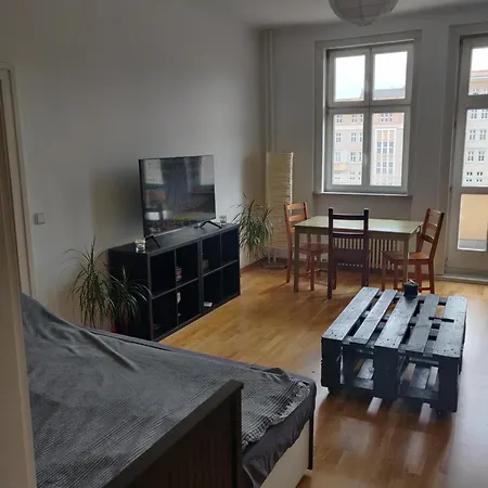 Zwei Charmante Mit Wohnbereich In Zentraler Berliner 柏林