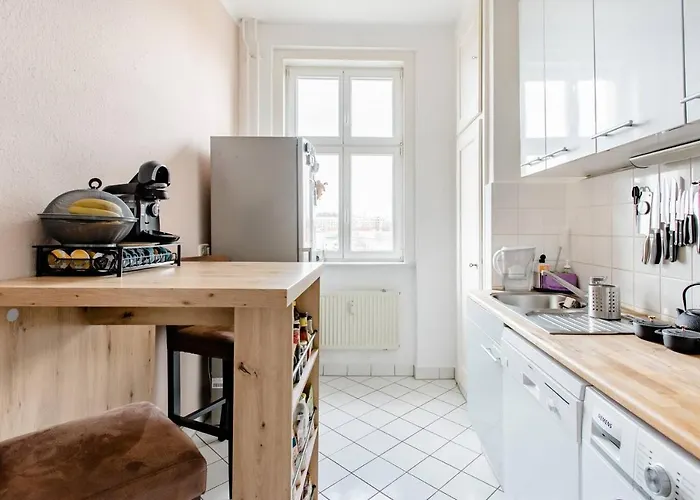 Zwei Charmante Mit Wohnbereich In Zentraler Berliner