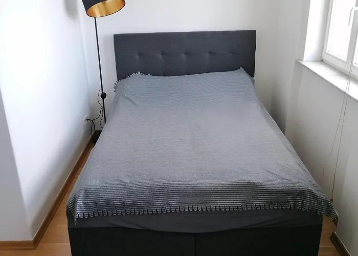 Apartamento Zwei Charmante Mit Wohnbereich In Zentraler Berliner *