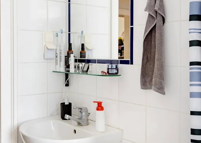 Zwei Charmante Mit Wohnbereich In Zentraler Berliner *